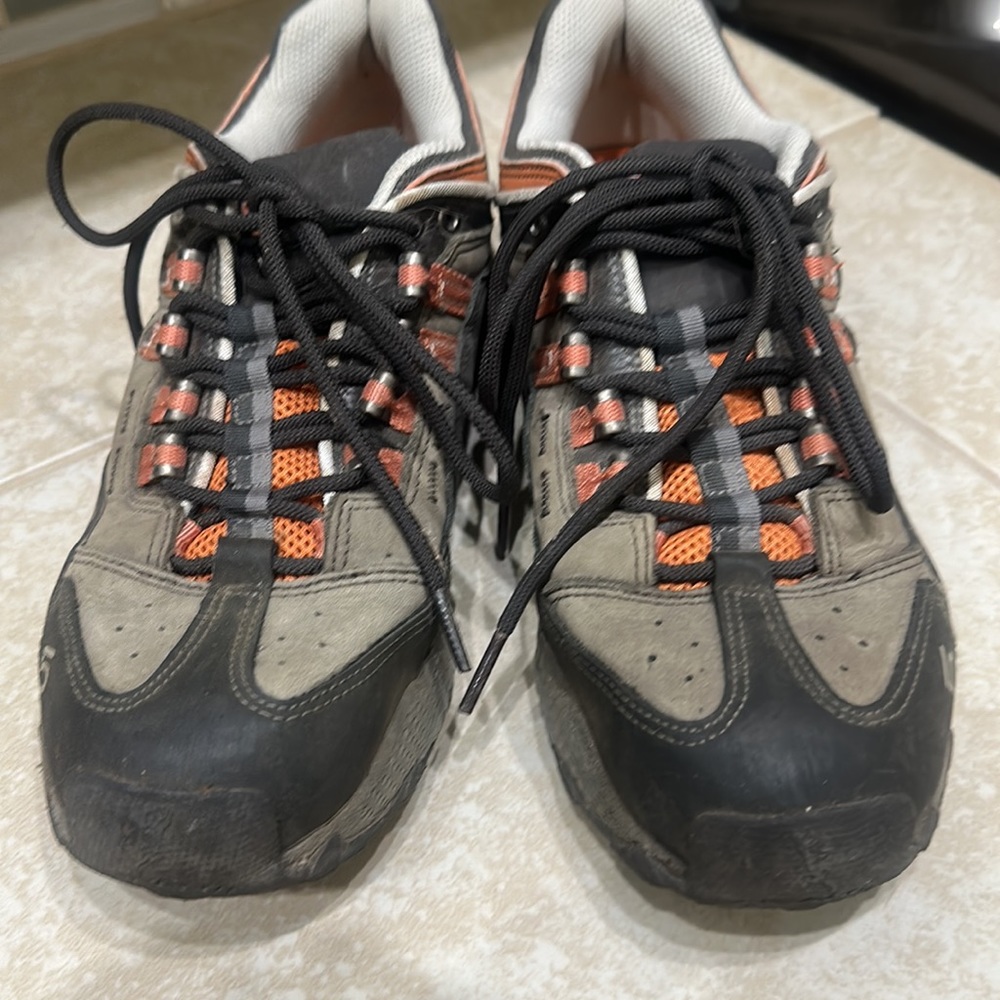 Approach Shoes - Picture 2 of 9